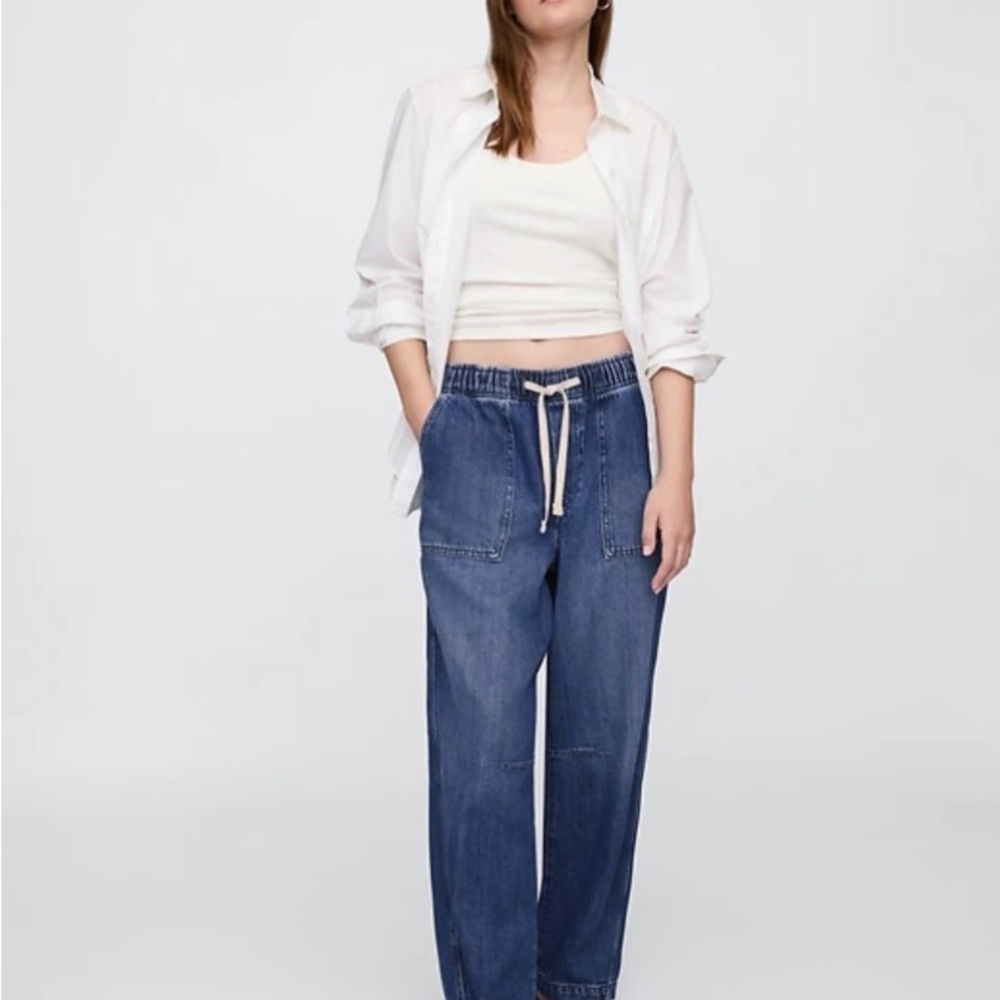 Gap Pull On Soft Barrel Jeans